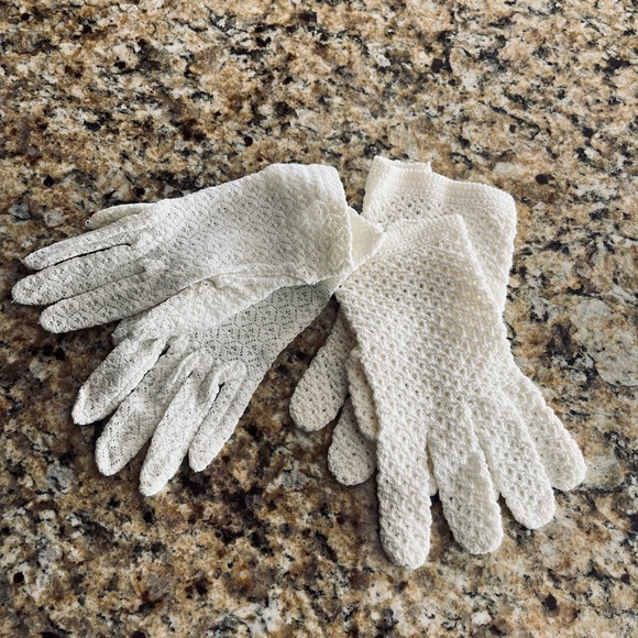 Vintage Special Occasion Cotton/Poly Gloves 50-60s - Picture 2 of 7